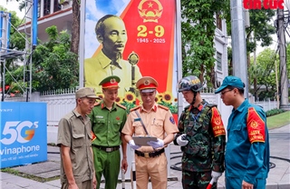 Công an Hà Nội bảo đảm an toàn giao thông cho Tổng hợp luyện lần 1