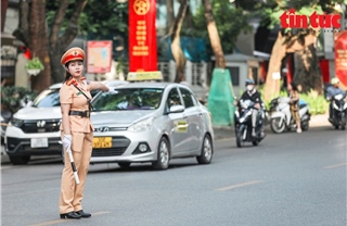 Giao thông Hà Nội thông suốt trong ngày khai giảng năm học mới 