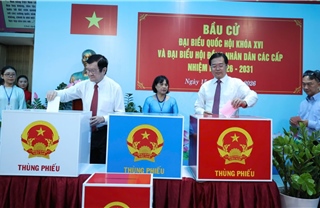 Lãnh đạo, nguyên lãnh đạo Đảng, Nhà nước tham gia bầu cử tại TP Hồ Chí Minh