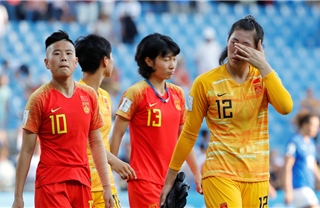 Đội bóng nữ Trung Quốc bị cách ly tại Australia vì nỗi lo virus corona