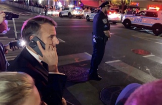 Video cảnh sát New York chặn đường, buộc Tổng thống Macron phải gọi điện cho Tổng thống Trump