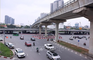 Trưa 4/5, giao thông Hà Nội thông thoáng