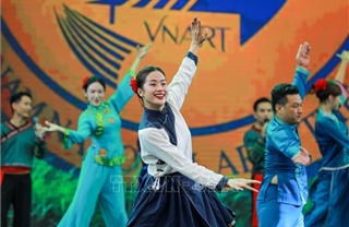 Hội chợ mùa Thu 2025: Chương trình nghệ thuật mang đậm bản sắc văn hóa dân tộc