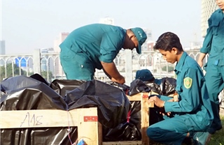 TP Hồ Chí Minh: Cận cảnh dàn pháo hoa hơn 2.500 quả chờ khai hỏa chào năm mới 2026