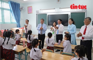 TP Hồ Chí Minh phát động cao điểm hoàn thành 1.000 phòng học trước năm học mới