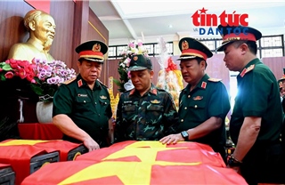 Đại tướng Nguyễn Trọng Nghĩa kiểm tra công tác quy tập hài cốt liệt sĩ tại Công viên Lê Thị Riêng
