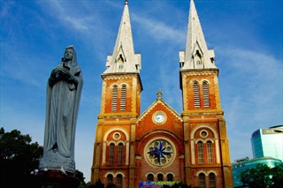TP Hồ Chí Minh: Đưa 10 thánh giá của Nhà thờ Đức Bà sang phục chế tại Bỉ