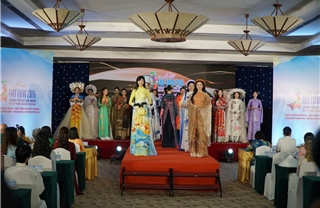 Lễ hội Áo dài TP Hồ Chí Minh quy tụ 400 bộ áo dài đặc sắc