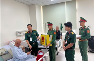 TP Hồ Chí Minh: Bệnh nhân thực hiện quyền bầu cử ngay tại bệnh viện