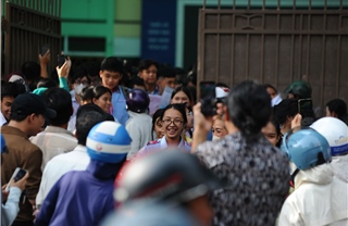 Kỳ thi vào lớp 10 TP Hồ Chí Minh: Môn Ngoại ngữ khá 'dễ thở'