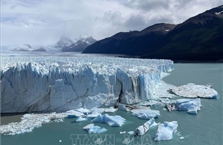 Sông băng ở vườn quốc gia Los Glaciares tại Argentina