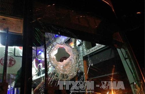 Một số ô tô vỡ kính nghi do bị ném đá khi lưu thông trên cao tốc Bắc - Nam