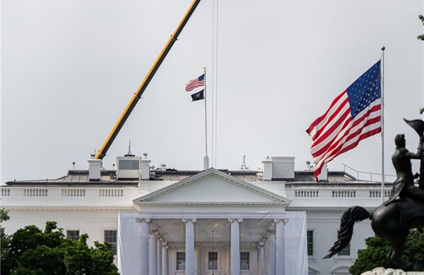 Nhà Trắng gia cố cửa chính sau các mối đe dọa nhằm vào Tổng thống Trump