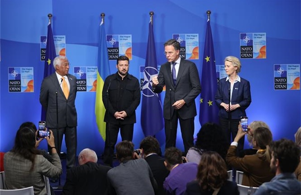 Italy ngăn NATO duy trì viện trợ quân sự cho Ukraine sau năm 2026