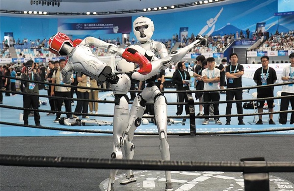 Robot hình người Trung Quốc: Cơn sốt công nghệ hay bong bóng mới?