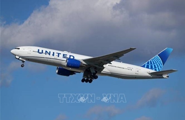 Nghi vấn máy bay của United Airlines va chạm UAV trên không trung