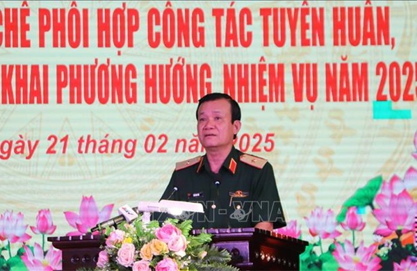 Phối hợp tuyên truyền, đấu tranh trên không gian mạng