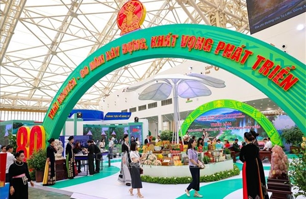 Triển lãm thành tựu đất nước: Cơ hội trải nghiệm các sản phẩm tinh hoa từ mọi miền đất nước 