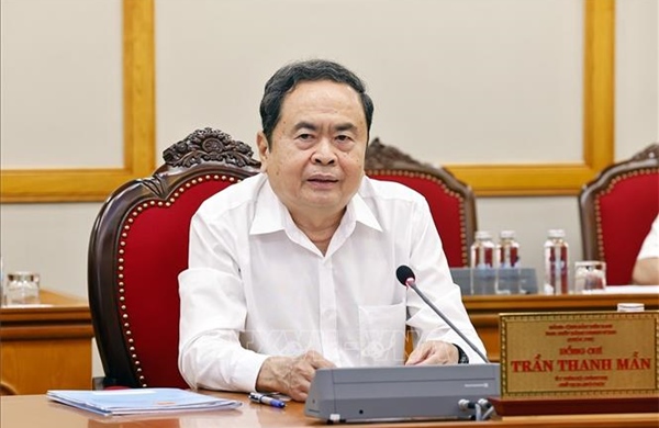 Chủ tịch Quốc hội chủ trì làm việc với Ban Thường vụ Tỉnh uỷ Lai Châu