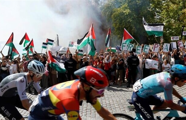 Chặng cuối của Giải đua xe đạp Vuelta bị hủy do cuộc biểu tình ủng hộ Palestine