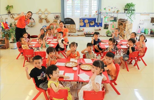 Quy định mới về chế độ trả tiền lương dạy thêm giờ đối với nhà giáo
