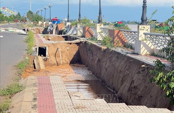 Kè Thường Thới Tiền tiếp tục bị sạt lở