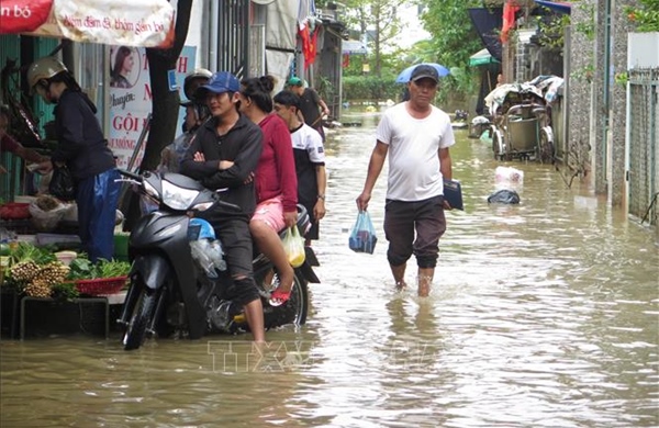 Đoàn kết vượt biên giới Pháp-Việt cùng cố đô Huế khắc phục hậu quả bão lũ