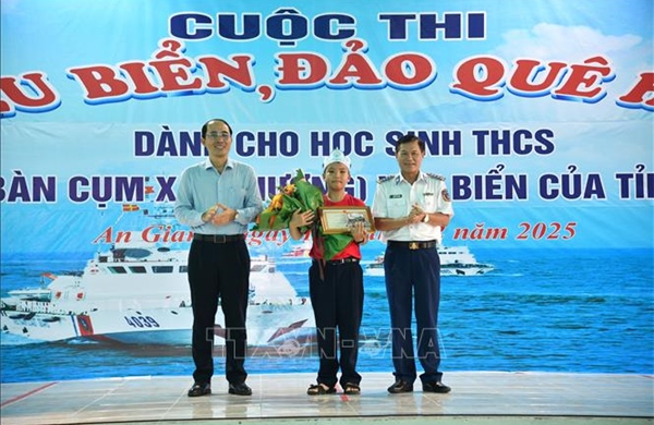 An Giang: Lan tỏa tình yêu biển đảo quê hương đến với học sinh