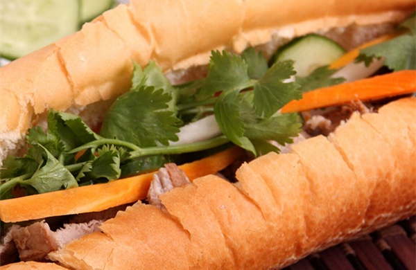 Xác định nguyên nhân 97 người bị ngộ độc sau khi ăn bánh mì tại Phan Thiết