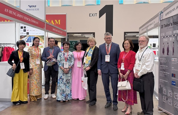 Dệt may Việt Nam ghi dấu ấn đậm nét tại thị trường Canada