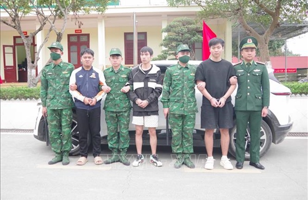 Liên tiếp bắt giữ các đối tượng tổ chức xuất cảnh trái phép