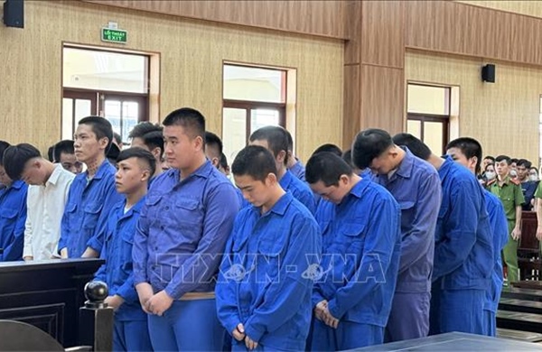 Tuyên án thêm tội 'Giết người' trong vụ 26 thanh niên dùng hung khí giải quyết mâu thuẫn