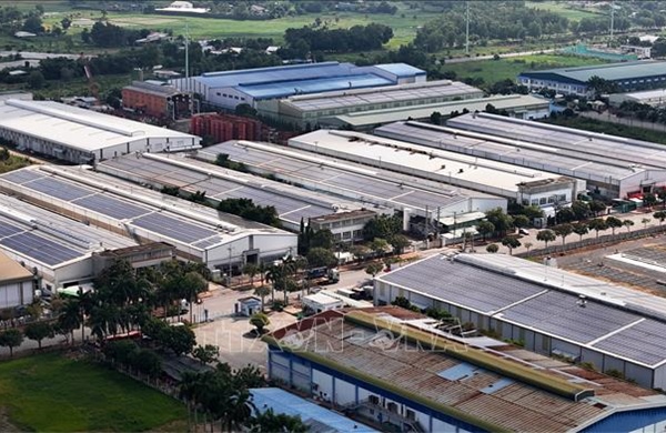 Chỉ thị của Thủ tướng về tiết kiệm điện và phát triển điện mặt trời mái nhà