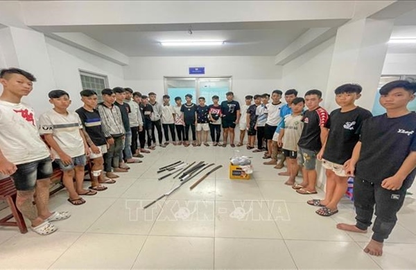 Củng cố hồ sơ xử lý nhóm thanh thiếu niên tụ tập đánh nhau