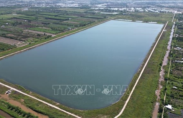 Sớm xây dựng nhà máy xử lý nước tại hồ chứa nước ngọt lớn nhất Cà Mau