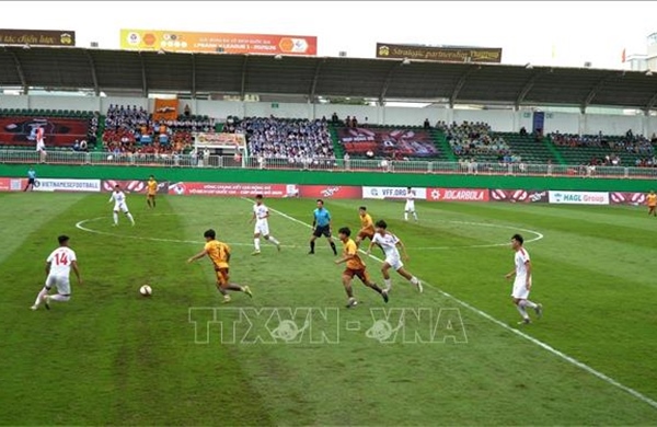 12 đội tranh tài tại Vòng chung kết U17 quốc gia