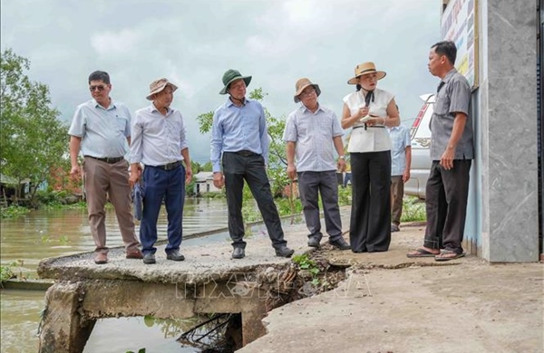 Cần Thơ báo động sạt lở, công bố tình huống khẩn cấp ở 4 xã, phường