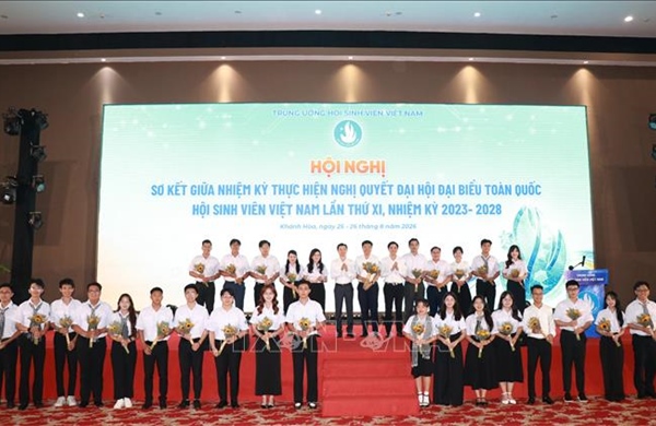 Tạo môi trường phát triển và nâng cao năng lực số cho sinh viên