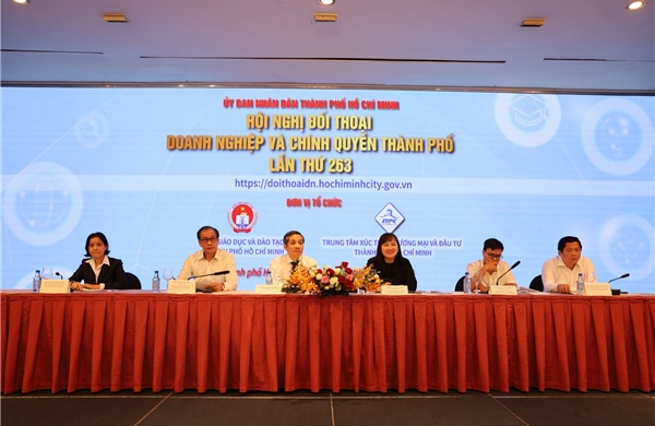 Doanh nghiệp giáo dục TP Hồ Chí Minh kêu gọi cải cách thủ tục, mở rộng giảng dạy ngoại ngữ