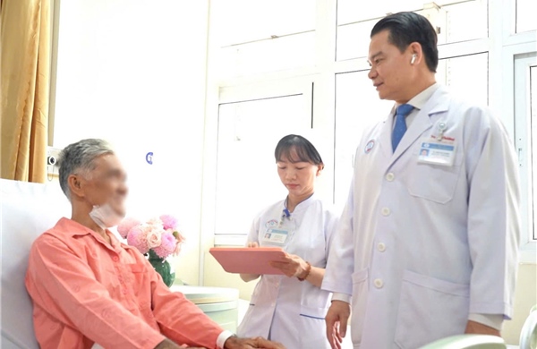 Phối hợp đa chuyên khoa cứu bệnh nhân biến chứng nặng vùng hàm