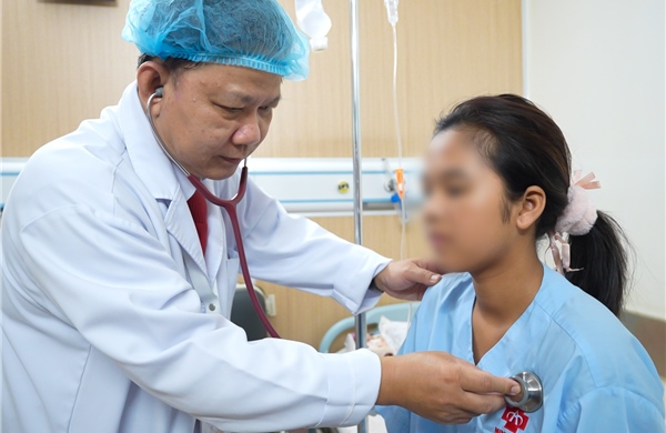 Cảnh báo trẻ ho kéo dài, khó thở có thể là dấu hiệu u trung thất