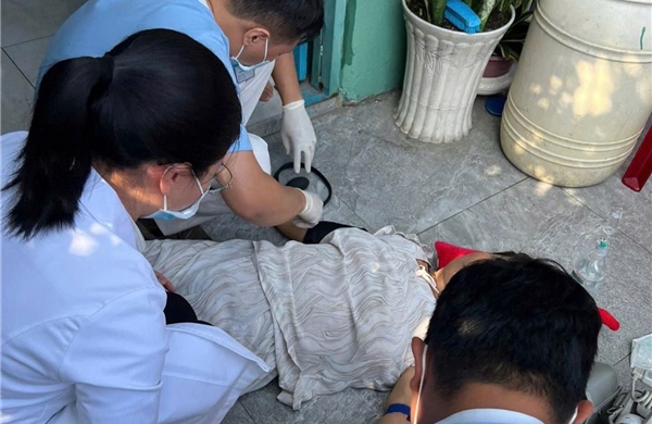 Người cao tuổi đối mặt nguy cơ biến chứng nặng sau té ngã