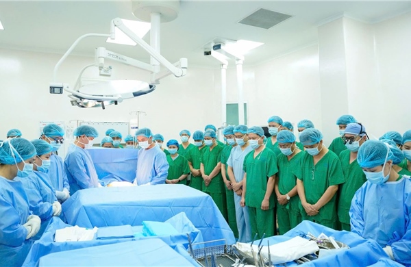 Từ nguồn tạng hiến người chết não, 2 sự sống được hồi sinh trong một đêm