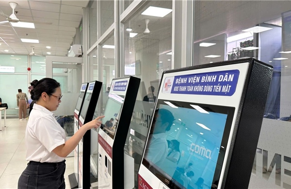 Bệnh viện Bình Dân hướng tới trung tâm đào tạo phẫu thuật robot của khu vực