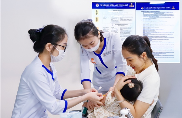 Nỗ lực phòng chống dịch tay chân miệng - Bài cuối: Nguy cơ dịch lan rộng, kỳ vọng sớm có vaccine phòng bệnh