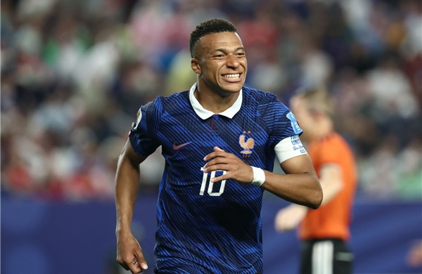 Mbappe chạm cột mốc mới trong sự nghiệp