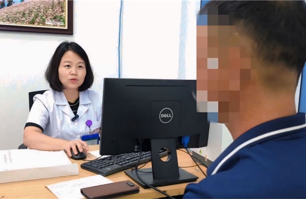 Bác sĩ hướng dẫn phân biệt bệnh Chikungunya và sốt xuất huyết
