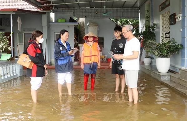 Cảnh giác với bệnh truyền nhiễm sau mưa lũ