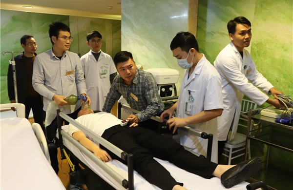 Sẵn sàng xử trí mọi tình huống y tế nếu xảy ra trong thời gian diễn ra Đại hội XIV của Đảng