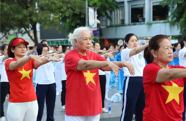 Phát động Ngày Sức khoẻ toàn dân với nhiều hoạt động sôi nổi